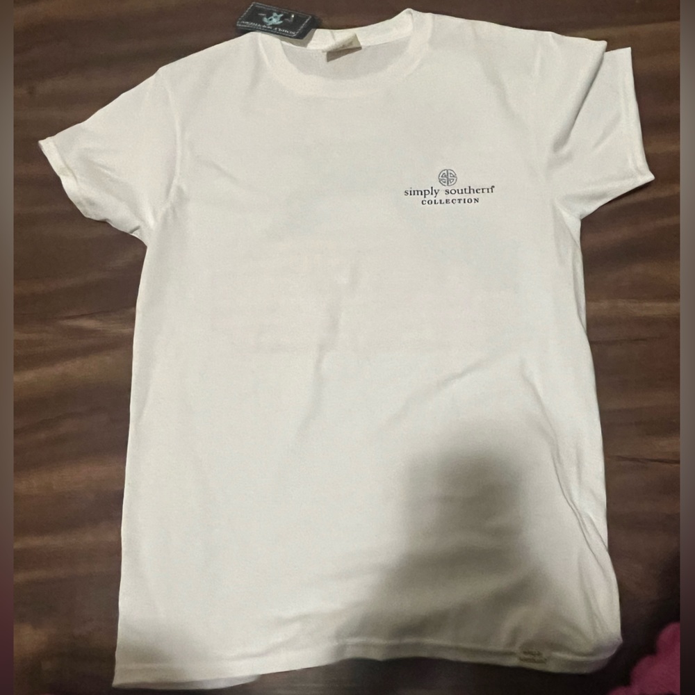 White DSG pupusalog shirt